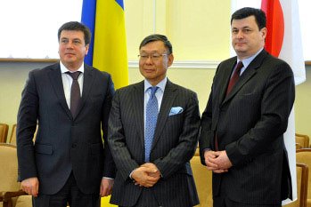 Правительство Японии предоставило правительству Украины 4, 2 млн. долларов на восстановление Донбасса